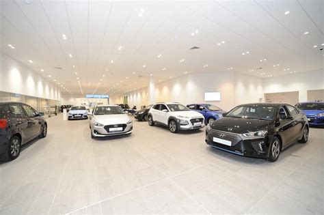 Hyundai Officially Opens Largest Uk Dealership In Croydon