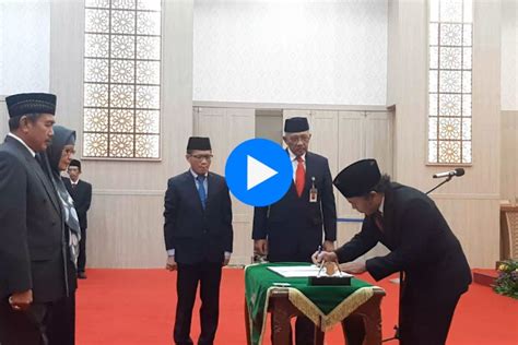 Pj Gubernur Banten Al Muktabar Lantik Lima Pejabat Fungsional