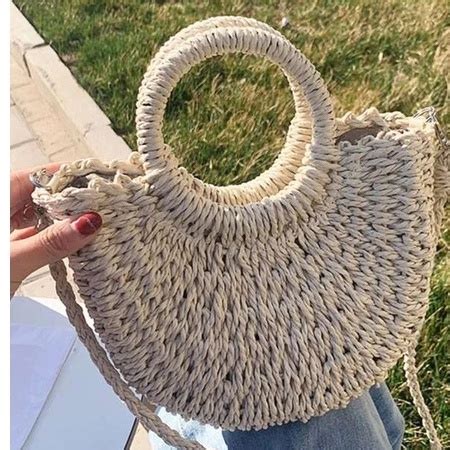 Bolsa De Praia Feminina Meia Lua Pequena Em Palha Artesanal Al As De