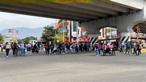 Steuabjo Bloquea Crucero De Cinco Se Ores Y Av Universidad Entidad