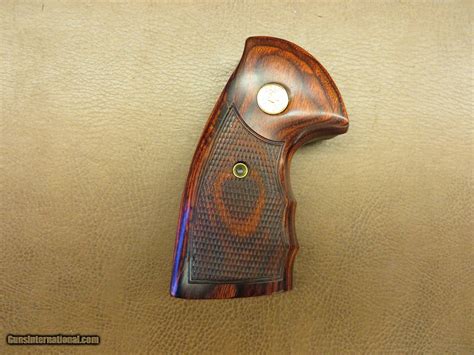 Altamont Grips For Colt Python