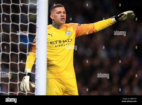 Manchester City Goalkeeper Ederson Stock Photo Alamy