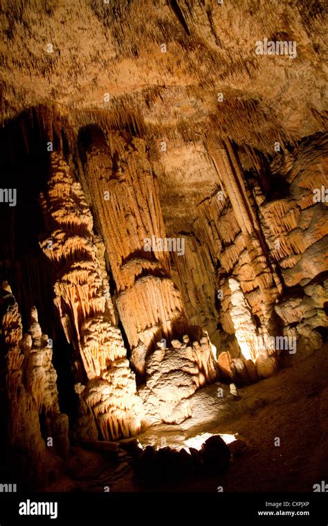 Mallorca Coves Del Drac Cuevas Del Drach Cave Cavern Of The Dragon