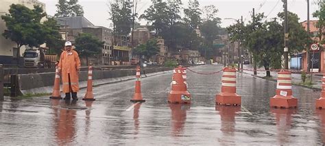 Avenida Tereza Cristina Fechada Ap S Chuva Forte Nas Regi Es Do