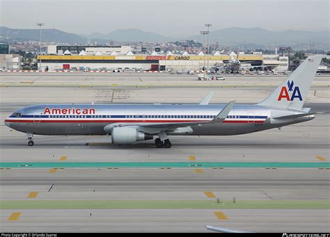 N Aa American Airlines Boeing Er Wl Photo By Orlando Suarez