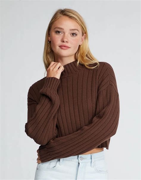 30 Cute Fall Sweaters For All The Cozy Vibes