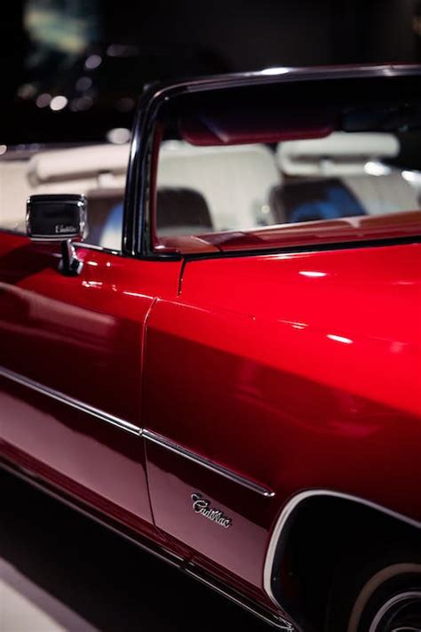 Red cadillac · Free Stock Photo