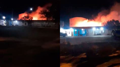 Video voraz incendio del depósito de un supermercado en Monte Quemado