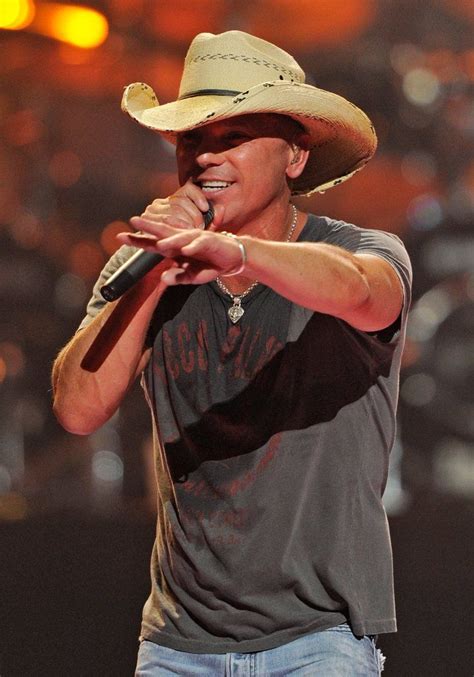 Weigh In On The Hottest Country Singers Country Singers Kenny Chesney Country Music