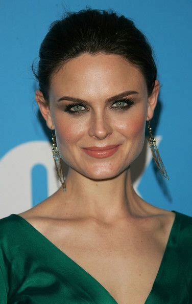 Emily Deschanel Photostream