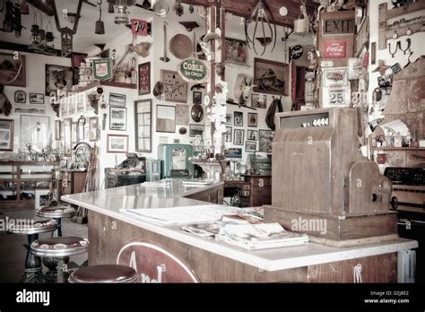 Old Fashioned Diner Stock Photo - Alamy