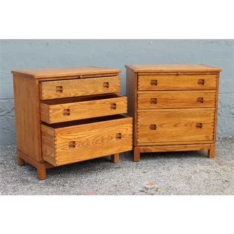 Mid Century Blonde Wood 3 Drawer Nightstands A Pair Chairish