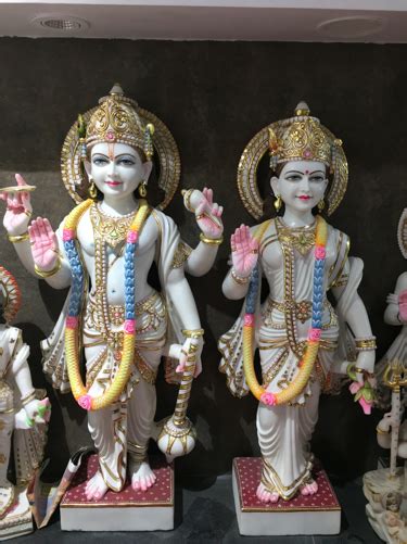 Multicolor Traditional Vishnu Laxmi Marble Statue For Worship Size