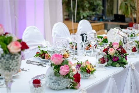 Seated Dinner Or Buffet Which One Is Best For Your Eugene Wedding