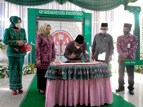 Bupati Abah Zairullah Resmikan Rumah Kemasan Dan Showroom Dekranasda