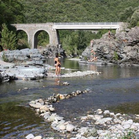 Camping Les Gorges de l Herault à SUMENE tarifs et réservations