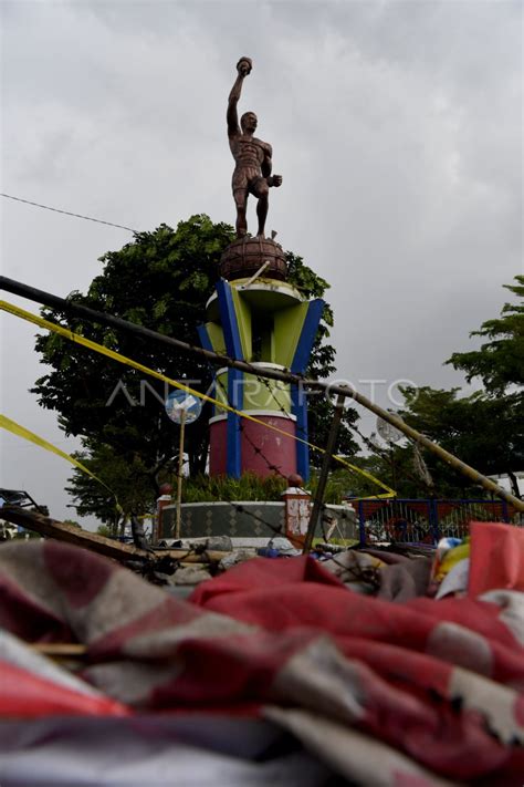 Dampak Kerusuhan Di Stadion Kanjuruhan Antara Foto