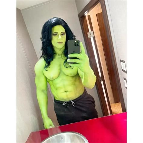 She Hulk była grana przez mężczyznę w finałowym odcinku serialu Marvela