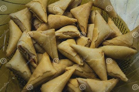 Samosa or Pakora on Plate. Indian or Pakistani Snacks Stock Image ...