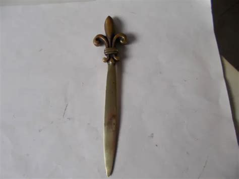 ANCIEN COUPE PAPIER Ouvre Lettre Fleur De Lys En Bronze EUR 12 00