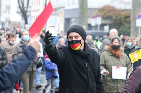 Düsseldorf Tausende bei Corona Demo