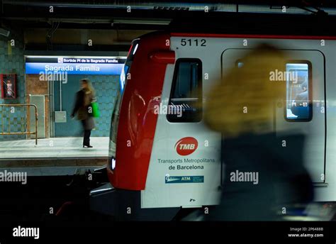 Barcelona Subway Sagrada Familia Station Stock Photo Alamy