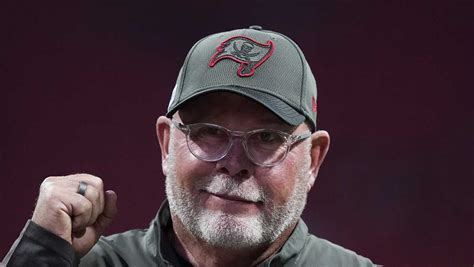 Tampa Bay Buccaneers' Super Bowl-winning coach Bruce Arians retires ...