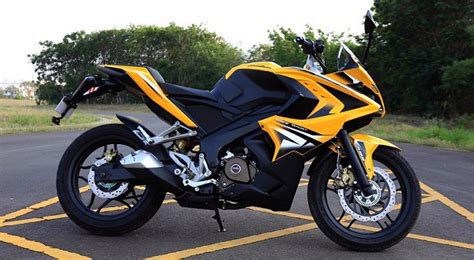 Bajaj Pulsar RS 200 Review and Price in Nepal