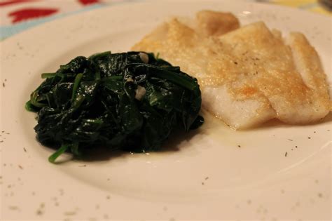 Schwarzer Heilbutt Mit Parmesankruste Und Blattspinat