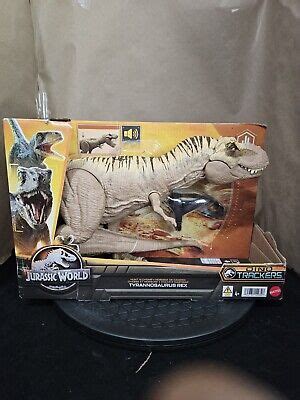 Jurassic World Hunt N Chomp Tyrannosaurus Rex Dino Trackers Toy