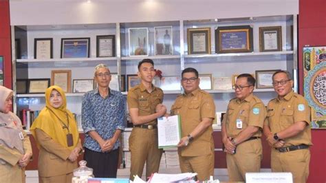 Pj Bupati Bangka M Haris Serahkan Sk Cpns Ke Purna Praja Ipdn