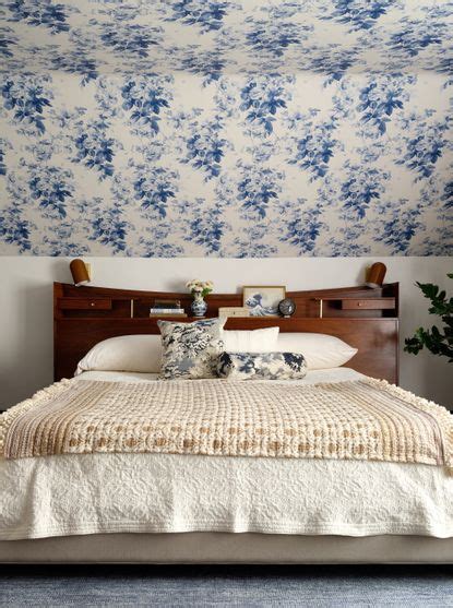 Ceiling Wallpaper Ideas — 8 Ways to Use Pattern Overhead | Livingetc