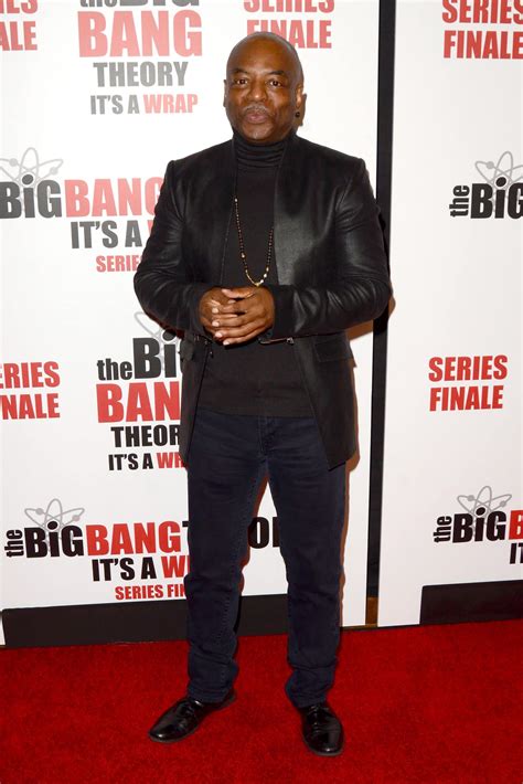 LeVar Burton To Host 'Jeopardy!' After Petition Reaches 250k Signatures