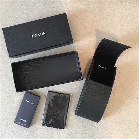 Total 95 Imagen Prada Sunglasses Box Abzlocal Mx