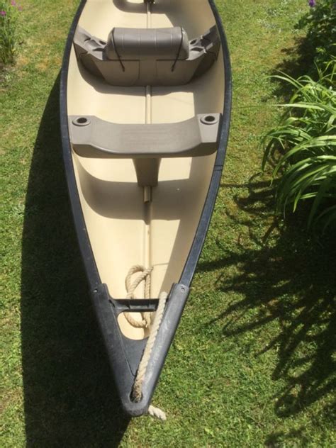 Pelican 155ft Explorer Dlx Canadian Canoe With Paddles For Sale From