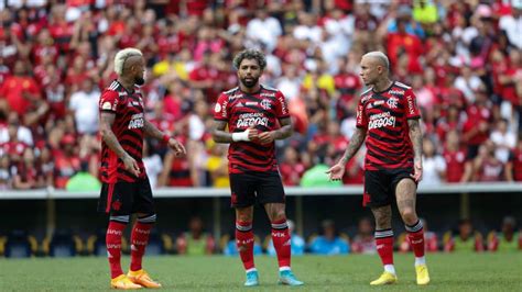 Confira arbitragem e provável escalação para o jogo de estreia do