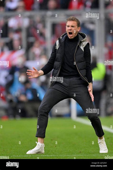 Trainer Coach Julian Nagelsmann Fc Bayern Muenchen Fcb Torjubel