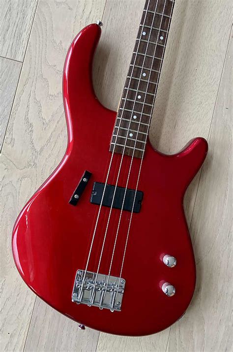 Dean Bass Red | Reverb