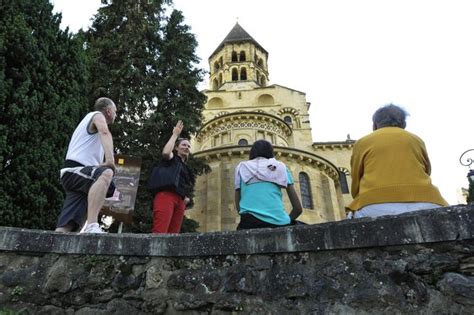 Puy De Dôme Cinq Bonnes Raisons De Visiter Le Village De Saint