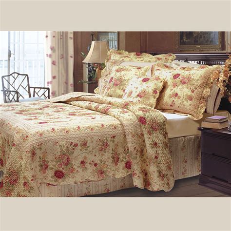 Antique Rose Cotton Floral Quilt Bedding Set