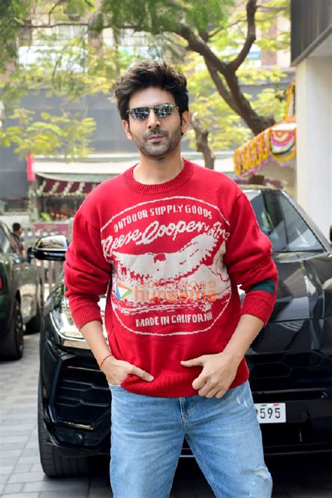 Photos Kartik Aaryan Snapped Promoting His Film Shehzada 3 Kartik