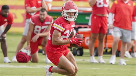 Chiefs rookie WR Skyy Moore suffers hip injury | Yardbarker