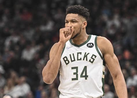 Giannis Antetokounmpo Makes History Becomes Bucks All Time Leading Scorer The Narrative Matters