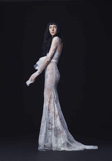 New Vera Wang Wedding Dresses: All 16 Super-Sexy Gowns, Hot Off the