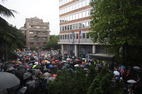 Srbija protiv nasilja Ograđujemo se od grupe neodgovornih ljudi čiji