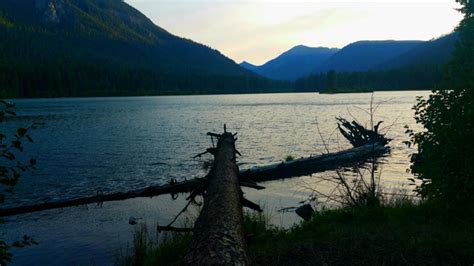 Clear lake Washington in the summer time x - Photorator