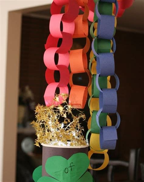 Paper-Chain Rainbow