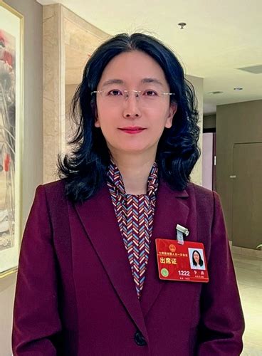 2023全国两会·声音丨全国人大代表李燕：强化对产后抑郁女性社会支持 民生网 人民日报社《民生周刊》杂志官网