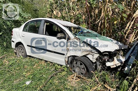 Mujer herida de gravedad tras volcadura en la Izúcar Epatlán e