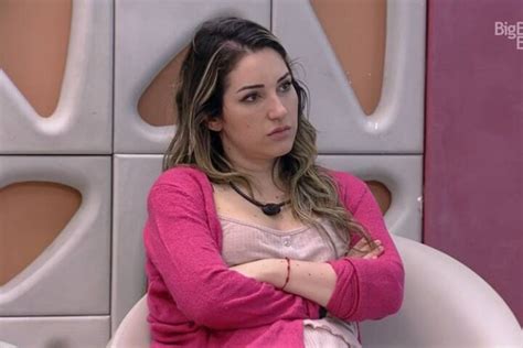 Bbb Amanda Reflete Sobre Mais Um Pared O E Critica Ricardo Faz